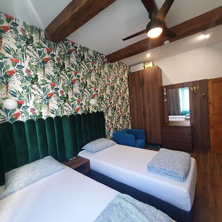 Luxurio Rooms With Baths Livorno Exteriör bild
