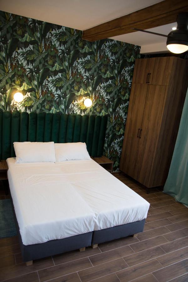 Luxurio Rooms With Baths Livorno Exteriör bild