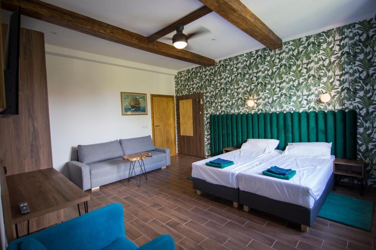 Luxurio Rooms With Baths Livorno Exteriör bild