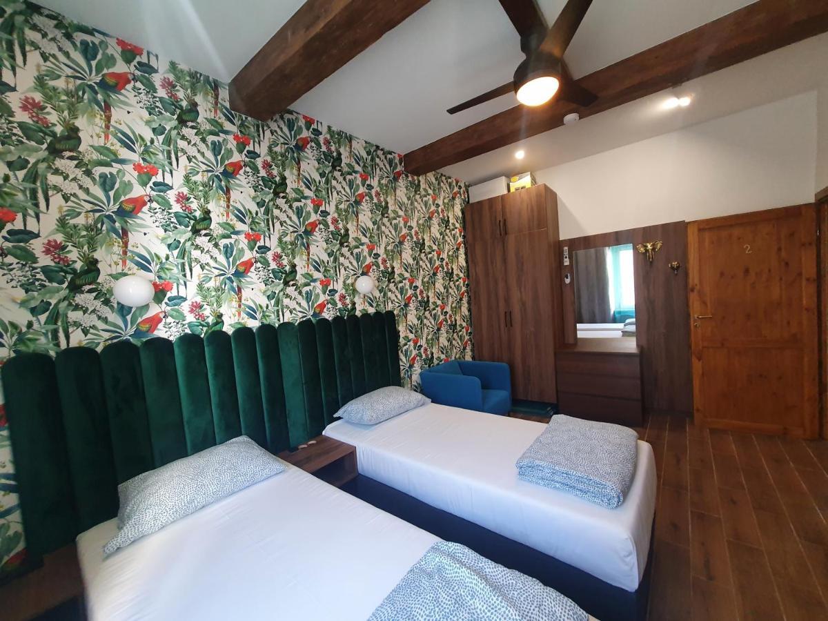Luxurio Rooms With Baths Livorno Exteriör bild