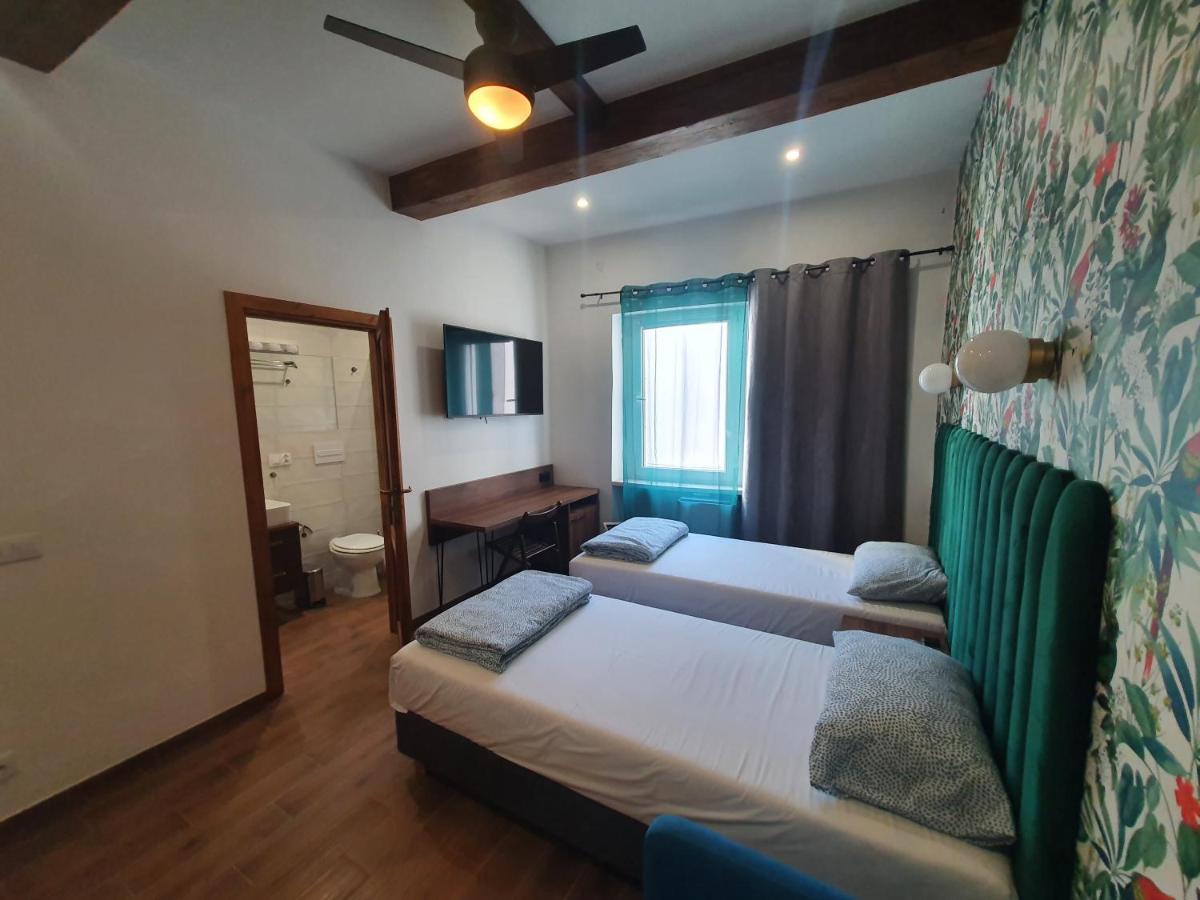 Luxurio Rooms With Baths Livorno Exteriör bild